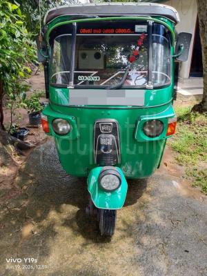 Bajaj 4 stroke 2012 - பயன்படுத்தப்பட்டது முச்சக்கர வண்டி sale in Sri Lanka - patpat.lk
