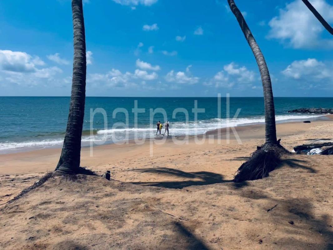 Residential Land for Sale in Marawila