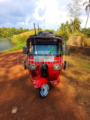 Bajaj Three Wheel 2013