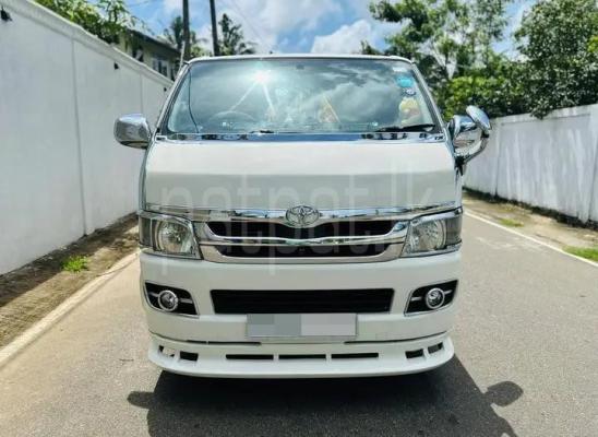 Toyota Hiace 2009 -  වෑන් රථය sale in Sri Lanka - patpat.lk