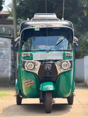 Bajaj Three Wheel 2015 - Used Three wheeler sale in Sri Lanka - patpat.lk
