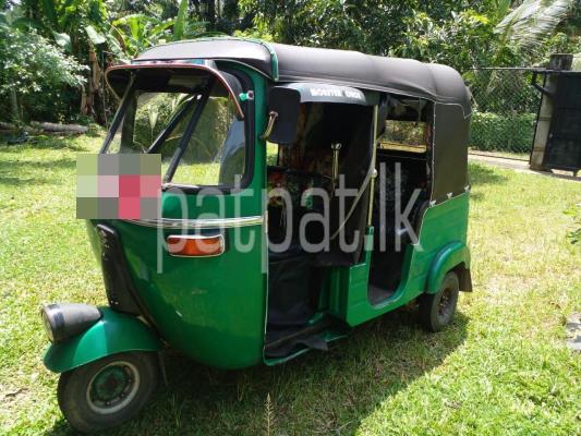 Bajaj Three Wheel 2005