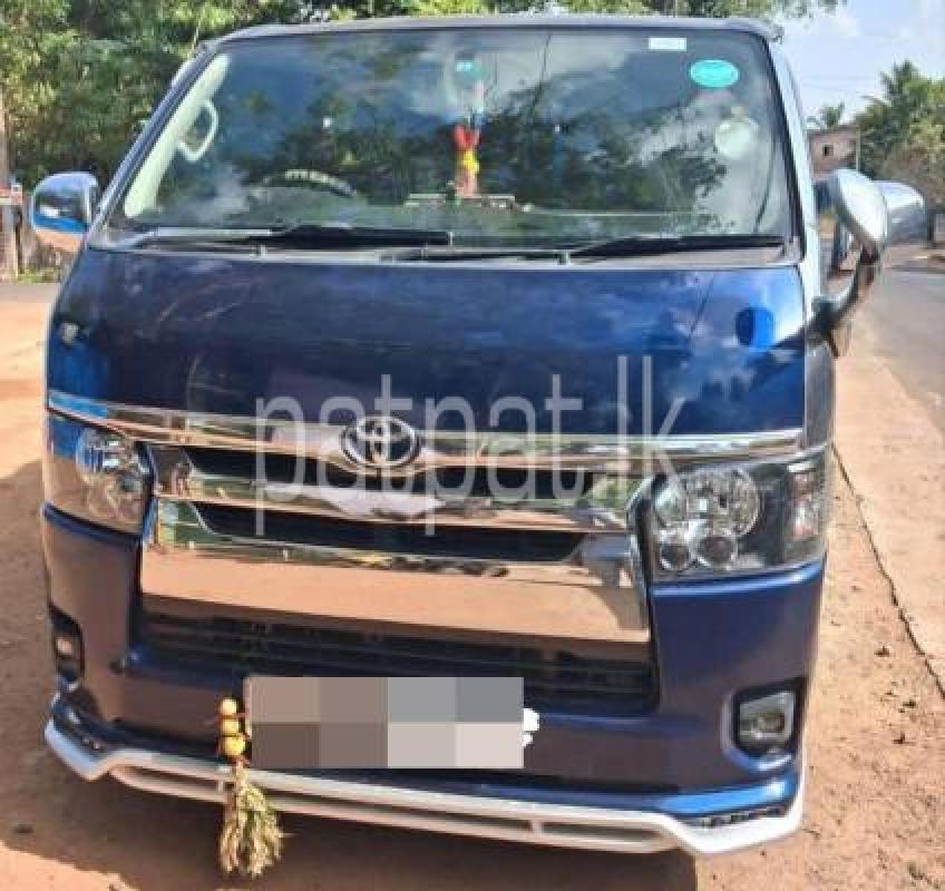 Toyota Hiace 2007 - භාවිතා කරන ලද වෑන් රථය sale in Sri Lanka - patpat.lk
