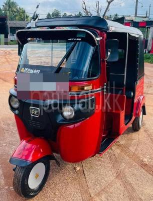 Bajaj 4 stroke 2015 - பயன்படுத்தப்பட்டது முச்சக்கர வண்டி sale in Sri Lanka - patpat.lk