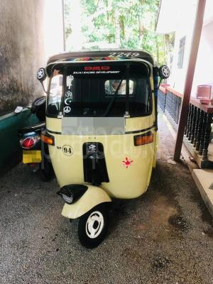Bajaj Three Wheel 2006 - பயன்படுத்தப்பட்டது முச்சக்கர வண்டி sale in Sri Lanka - patpat.lk