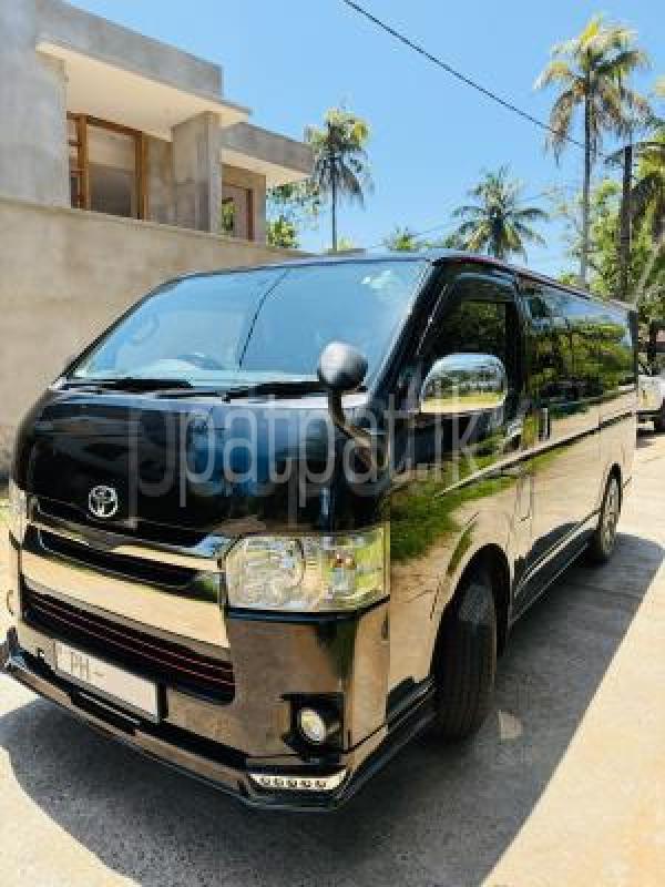 Toyota Hiace 2015 -  வேன் sale in Sri Lanka - patpat.lk