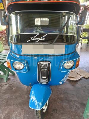 Bajaj Three Wheel 2012