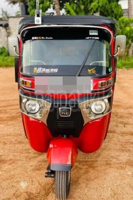 Bajaj Three Wheel 2015 - பயன்படுத்தப்பட்டது முச்சக்கர வண்டி sale in Sri Lanka - patpat.lk