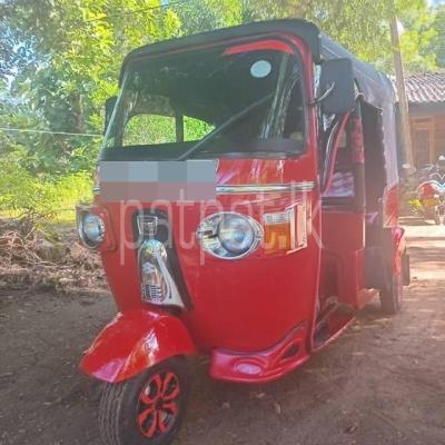 Bajaj 4 stroke 2010 - භාවිතා කරන ලද ත්‍රිරෝද රථය sale in Sri Lanka - patpat.lk