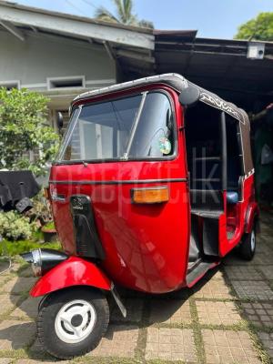 Bajaj Three Wheel 2004