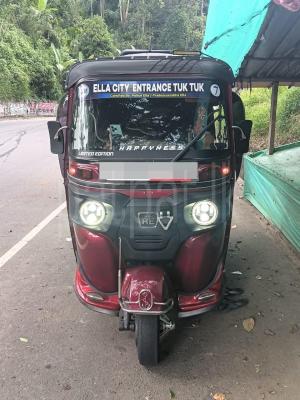 Bajaj Three Wheel 2014 - பயன்படுத்தப்பட்டது முச்சக்கர வண்டி sale in Sri Lanka - patpat.lk