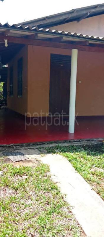 House for Sale in Weeraketiya