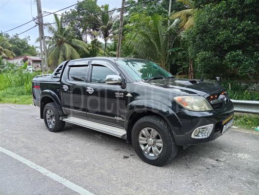 Toyota Hilux 2007 - பயன்படுத்தப்பட்டது சரக்கு போக்குவரத்து sale in Sri Lanka - patpat.lk