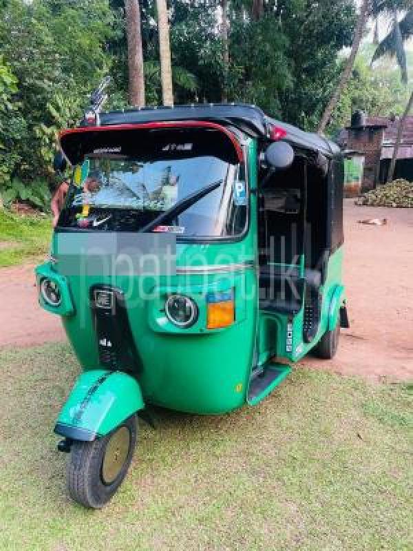 Bajaj 4 stroke 2010 - භාවිතා කරන ලද ත්‍රිරෝද රථය sale in Sri Lanka - patpat.lk