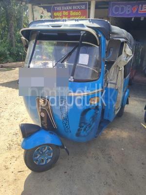 Bajaj Three Wheel 2000