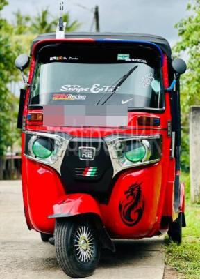 Bajaj Three Wheel 2017 - பயன்படுத்தப்பட்டது முச்சக்கர வண்டி sale in Sri Lanka - patpat.lk
