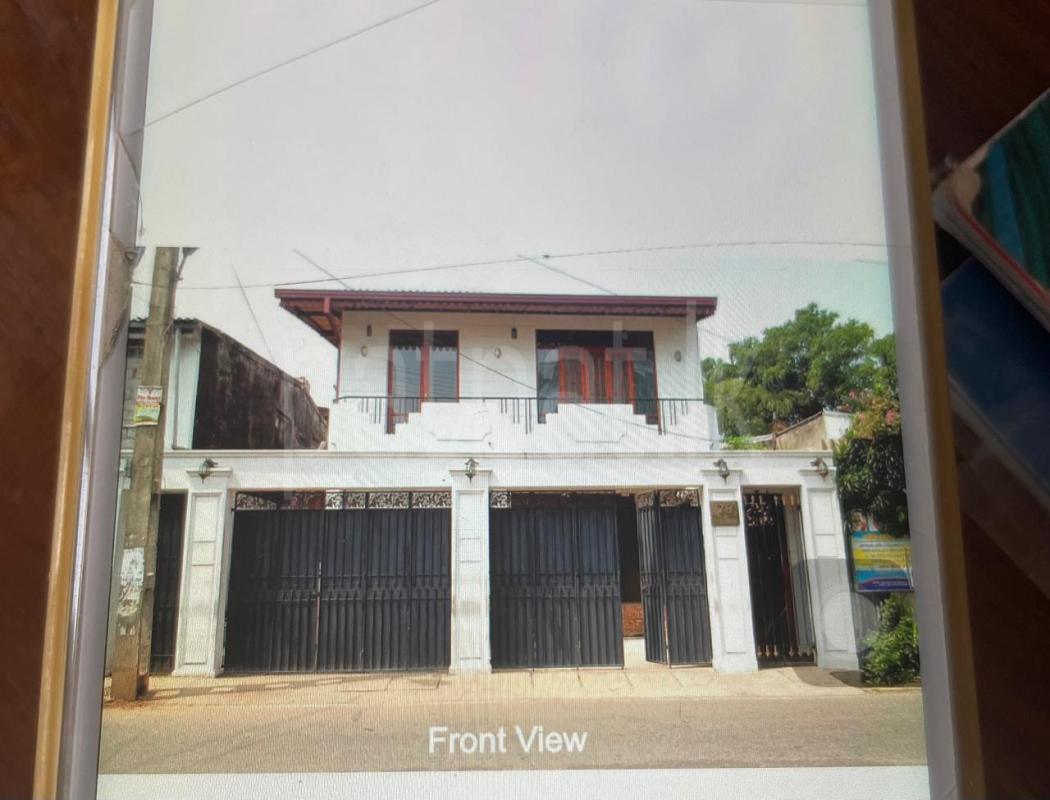 House for Sale in Wellawatta (Colombo 06)
