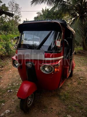 Bajaj Three Wheel 2005