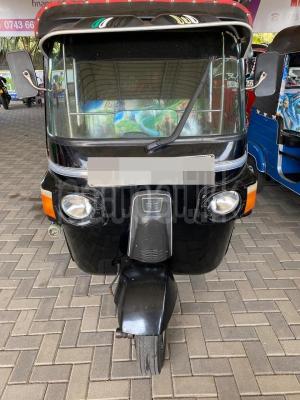 Bajaj Three Wheel 2010