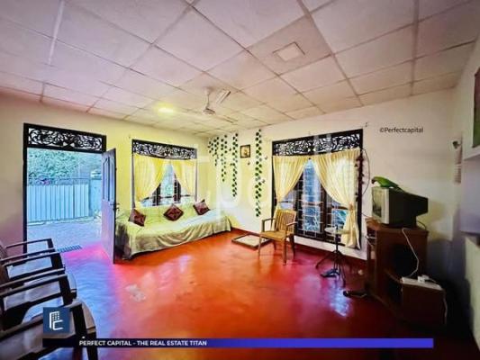 House for Sale in Miriswatta