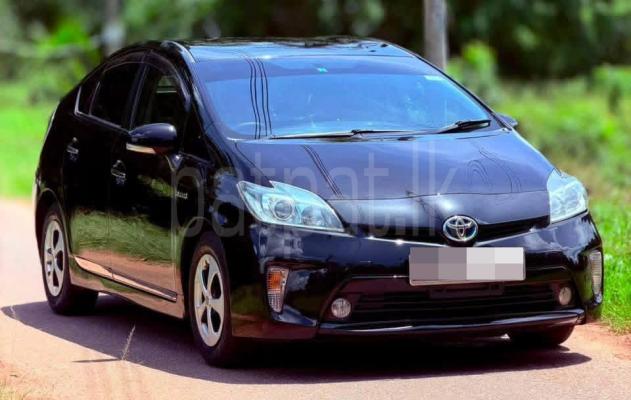 Toyota Prius 2014 - භාවිතා කරන ලද කාර් sale in Sri Lanka - patpat.lk