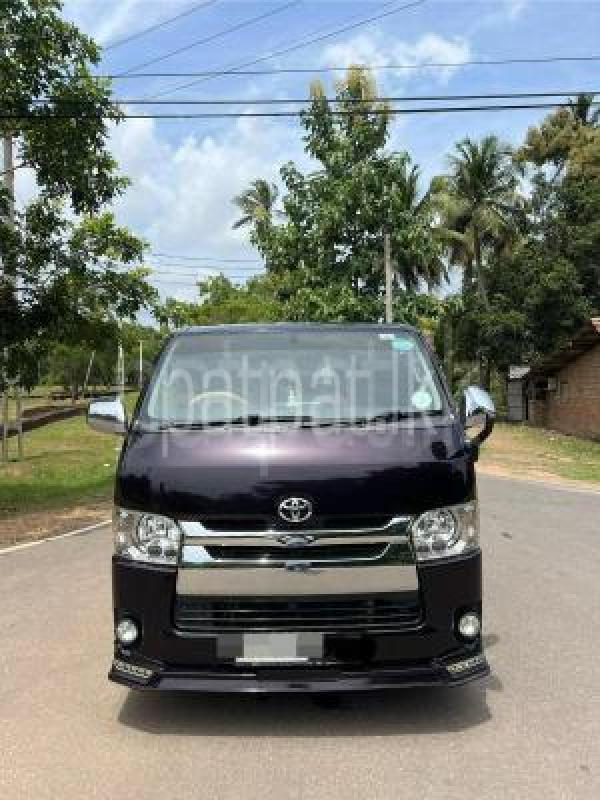 Toyota Hiace 2015 -  Van sale in Sri Lanka - patpat.lk
