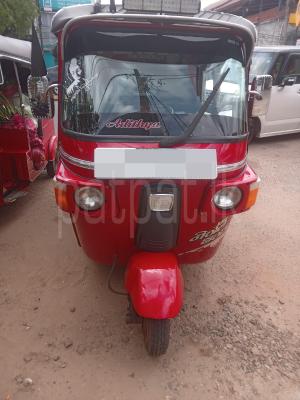 Bajaj Three Wheel 2012 -  Three wheeler sale in Sri Lanka - patpat.lk