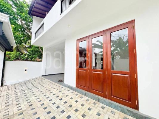 premium-listing-image