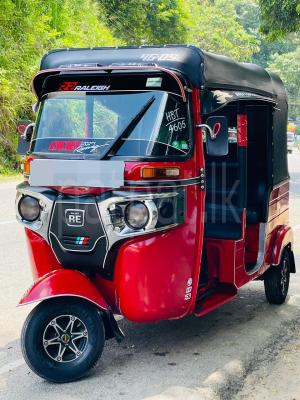 Bajaj Three Wheel 2017 - பயன்படுத்தப்பட்டது முச்சக்கர வண்டி sale in Sri Lanka - patpat.lk