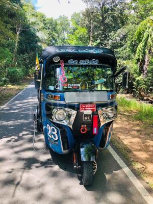 Bajaj Three Wheel 2018