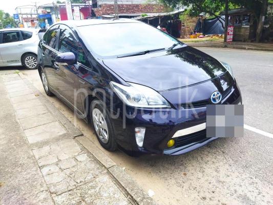 Toyota Prius 2013 - භාවිතා කරන ලද කාර් sale in Sri Lanka - patpat.lk