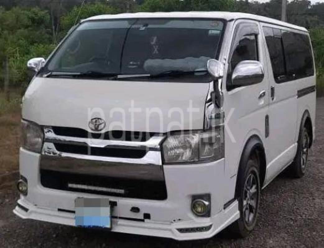 Toyota Hiace 2006 -  வேன் sale in Sri Lanka - patpat.lk