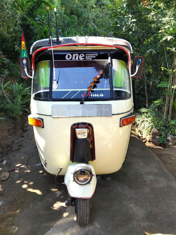 Bajaj 2 stroke 2009 - பயன்படுத்தப்பட்டது முச்சக்கர வண்டி sale in Sri Lanka - patpat.lk