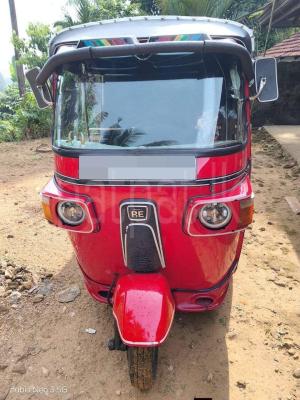 Bajaj Three Wheel 2010