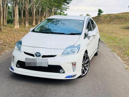Toyota Prius 2012 - භාවිතා කරන ලද කාර් sale in Sri Lanka - patpat.lk