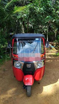 Bajaj Three Wheel 2015 - භාවිතා කරන ලද ත්‍රිරෝද රථය sale in Sri Lanka - patpat.lk