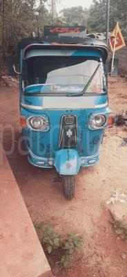 Bajaj Three Wheel 2013
