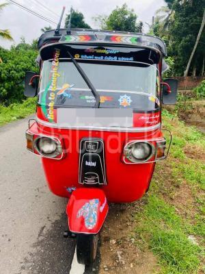 Bajaj Three Wheel 2010