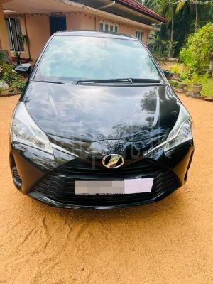 Toyota Vitz 2017 - பயன்படுத்தப்பட்டது கார் sale in Sri Lanka - patpat.lk