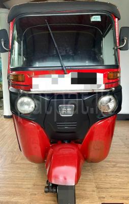 Bajaj 4 stroke 2013 -  Three wheeler sale in Sri Lanka - patpat.lk