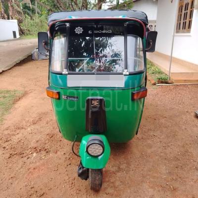 Bajaj Three Wheel 2085