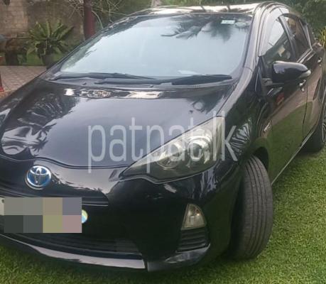 Toyota Aqua 2013 - பயன்படுத்தப்பட்டது கார் sale in Sri Lanka - patpat.lk