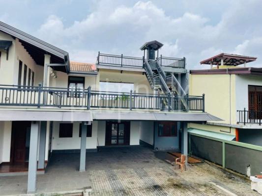 premium-listing-image