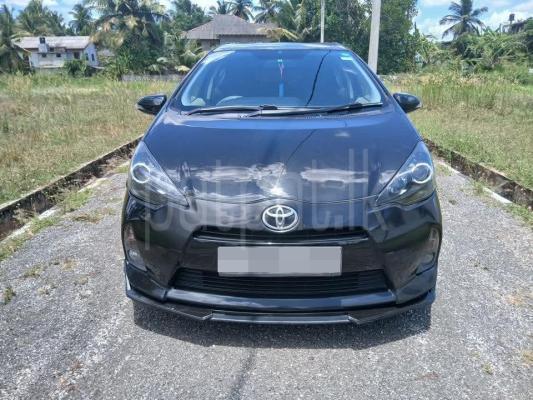 Toyota Aqua 2013 - பயன்படுத்தப்பட்டது கார் sale in Sri Lanka - patpat.lk