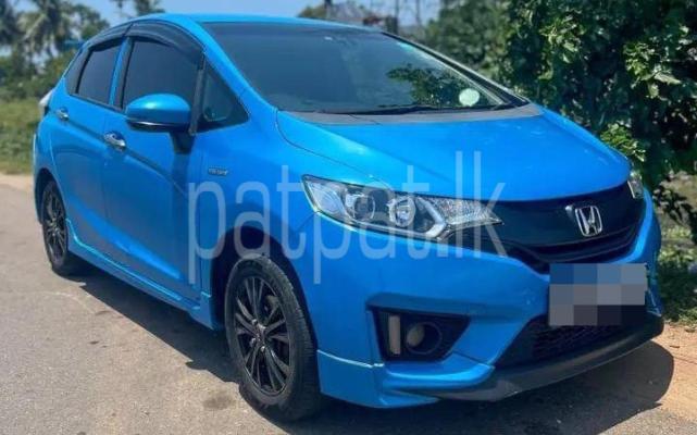 Honda Fit 2015 - භාවිතා කරන ලද කාර් sale in Sri Lanka - patpat.lk