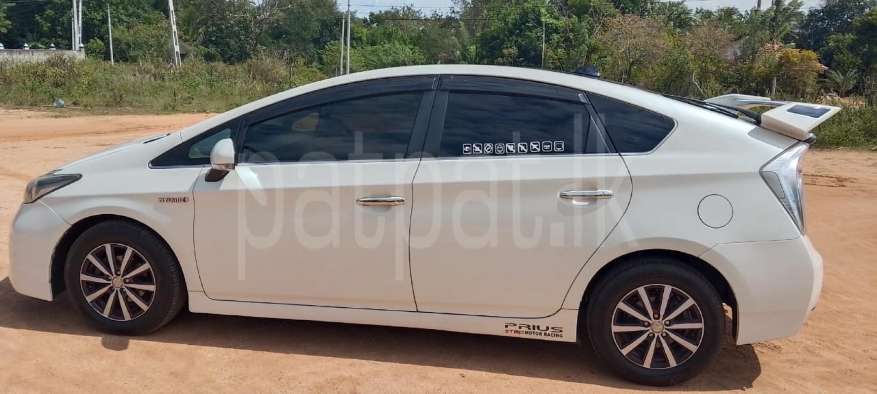 Toyota PRIUS G GRADE 2014 -  Car sale in Sri Lanka - patpat.lk