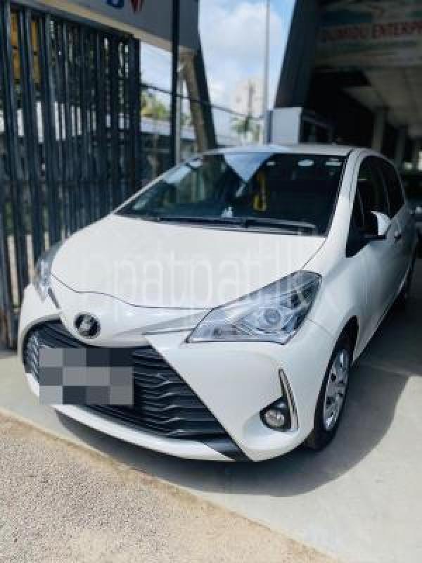 Toyota Vitz 2019 -  கார் sale in Sri Lanka - patpat.lk