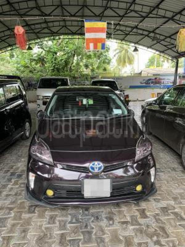 Toyota Prius 2013 - பயன்படுத்தப்பட்டது கார் sale in Sri Lanka - patpat.lk