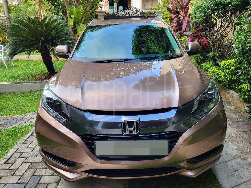 Honda Vezel 2016 -  SUV sale in Sri Lanka - patpat.lk