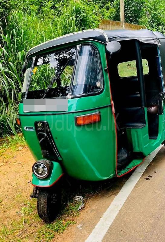 Bajaj 2 stroke 2005 -  Three wheeler sale in Sri Lanka - patpat.lk
